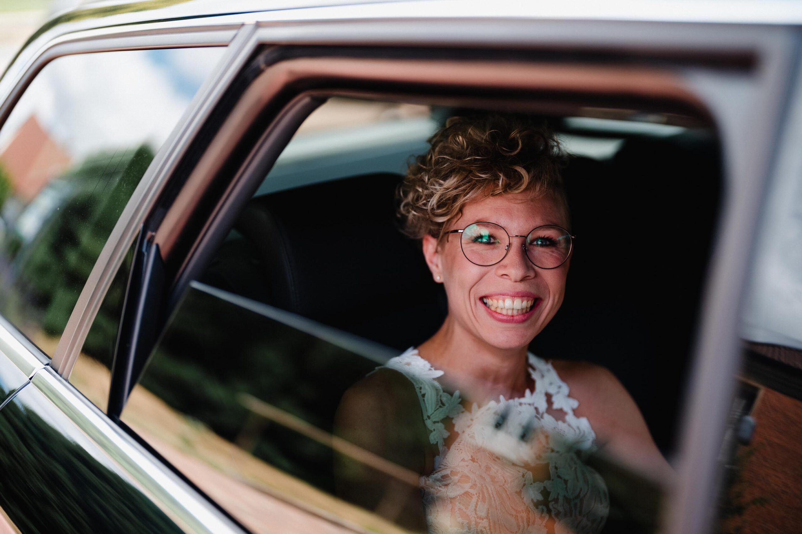 hochzeitsfotos hochzeitsfotograf hannover hochzeitsfotograf stephan groeger braut im auto