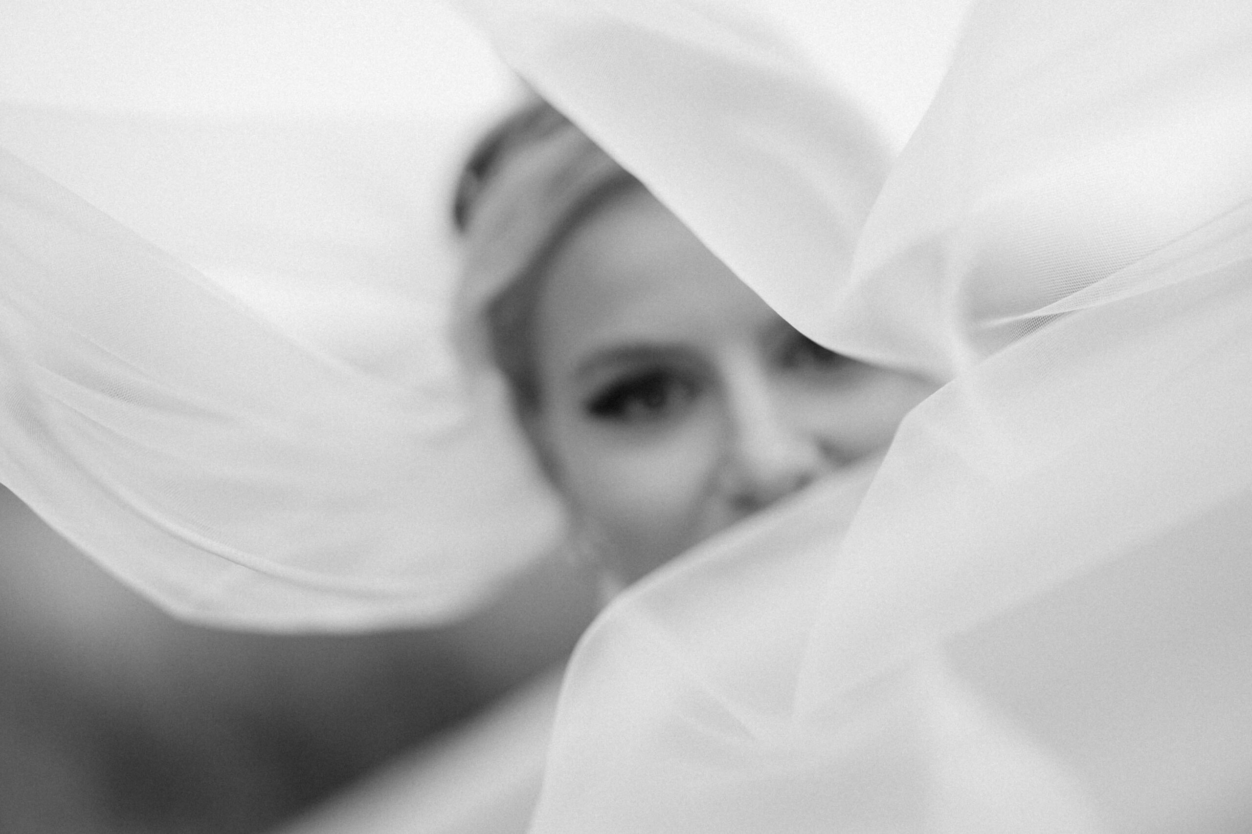 Stephan Gröger Hochzeitsfotograf Hannover Braut unter Schleier