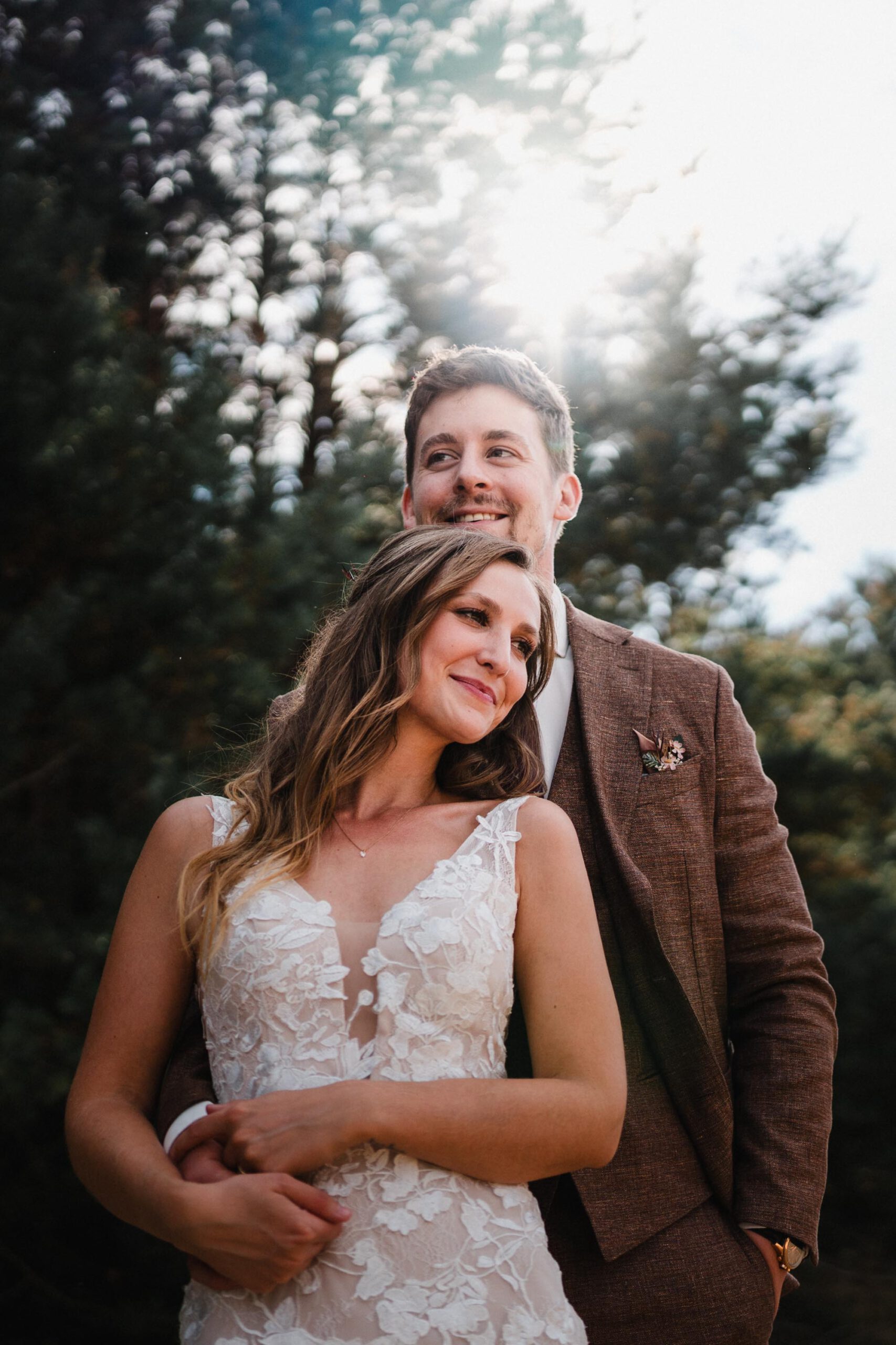 hochzeitsfotos hochzeitsfotograf hannover hochzeitsfotograf stephan groeger brautpaar glücklich natur