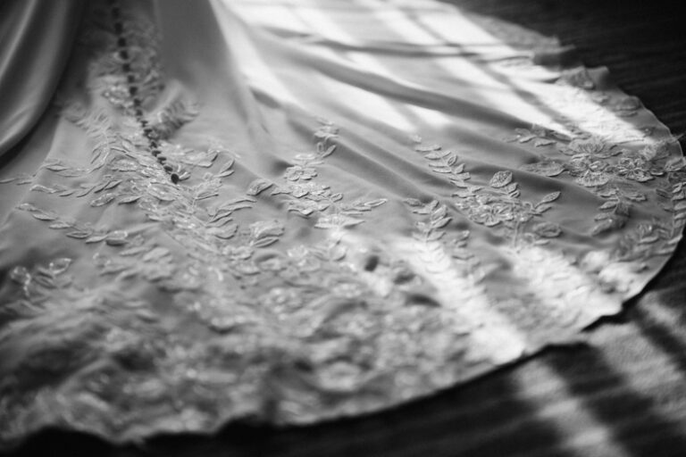 Hochzeitsfotograf Hannover Getting Ready Schleppe